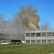 Bex: une halle industrielle prend feu