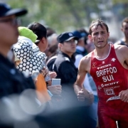 Triathlon: La saison commence avec un top 10 à Abu Dhabi pour Adrien Briffod