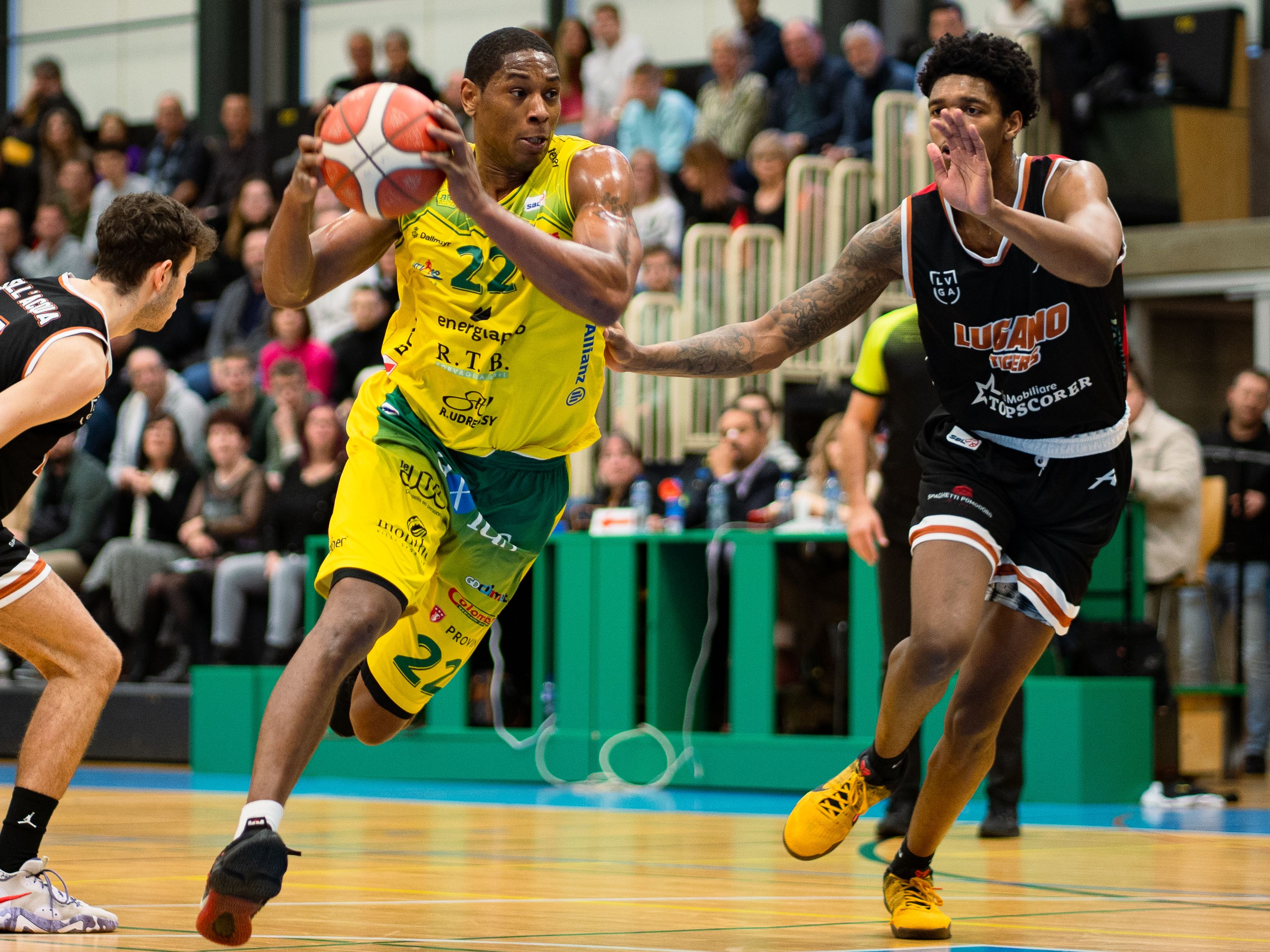 Basket: Monthey jubile contre Lugano et Vevey croque Swiss Central