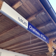 Château-d'Oex se mobilise contre la fermeture du guichet de la gare du MOB